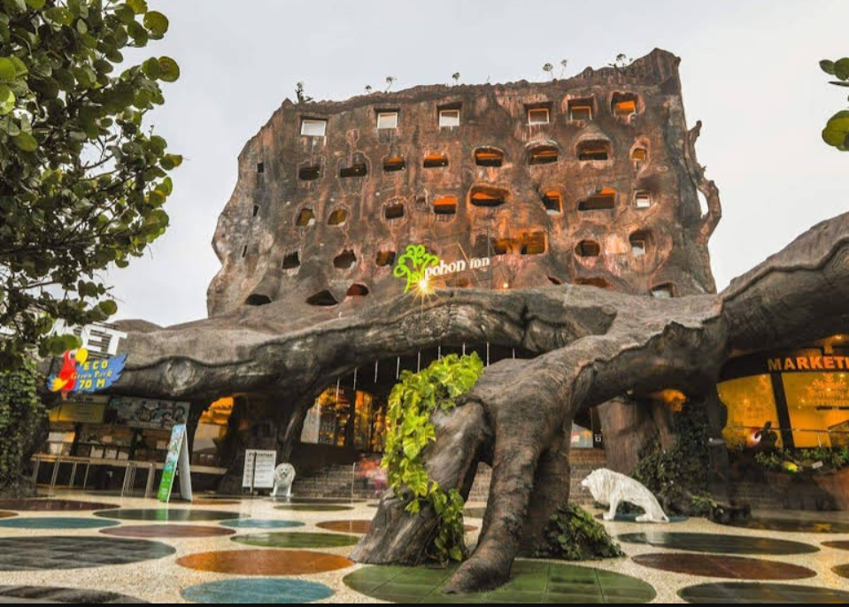 Hotel dengan Konsep Unik